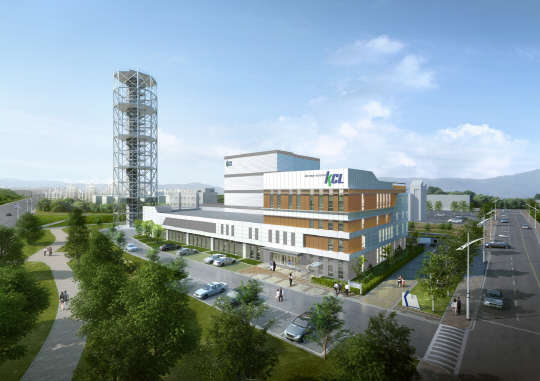 KCL 기후환경 실증센터는 연면적 6386㎡, 지하 1층, 지상 3층 규모로 온도, 습도, 일사, 강우, 강설 등 기후 인자 제어를 통해 다양한 환경을 인공적으로 조성, 실제 규모의 건축물 실험까지 가능한 대규모 실증실험 시설이다.  KCL 제공